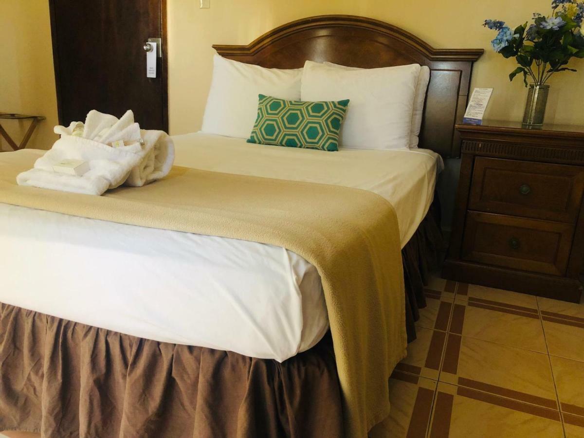 Arecibo Inn Екстер'єр фото