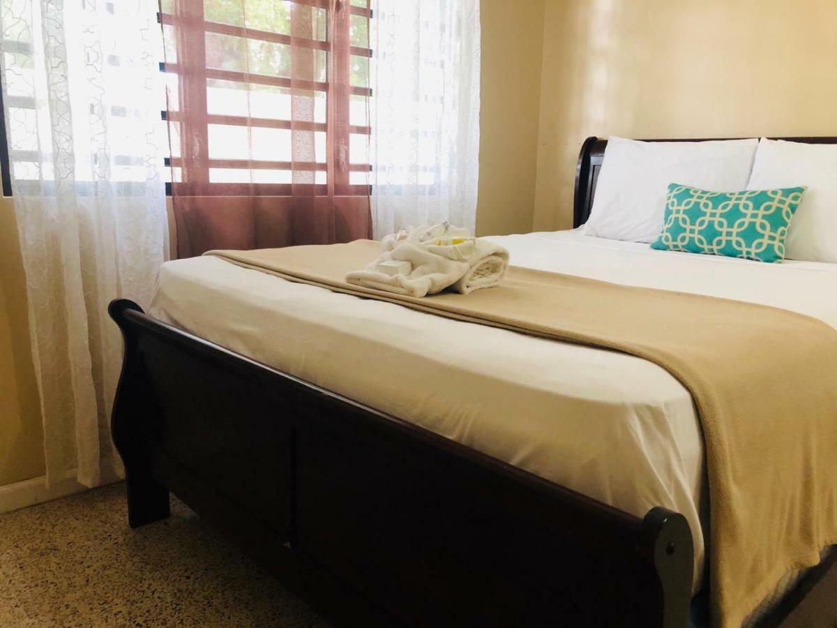 Arecibo Inn Екстер'єр фото